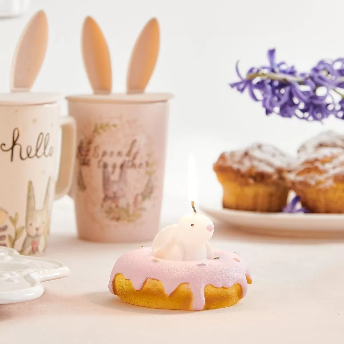 Flash Sale Swieca Wielkanocna Lapin Donut Z Krolikiem 8,5 Cm Świece Dekoracyjne